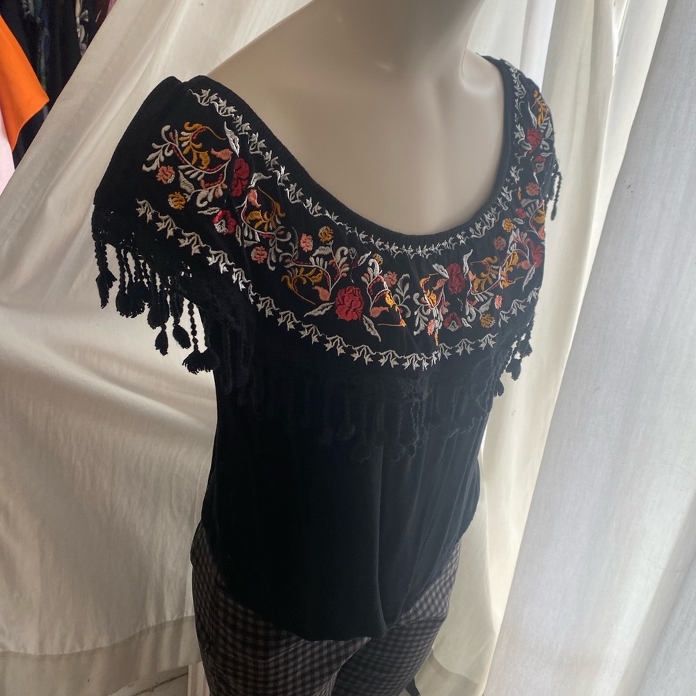 Rue21 Black Top with Floral Embroidery